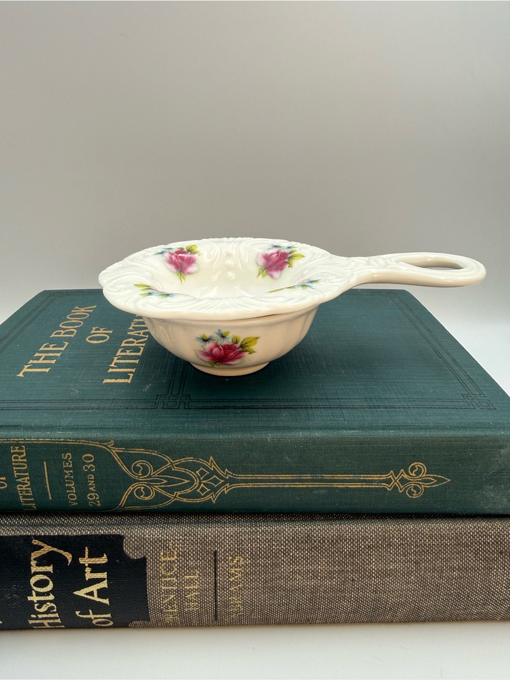 Vintage Fielder Two-Piece Porcelain Roses Floral Tea Strainer and Drip Bowl Cup
